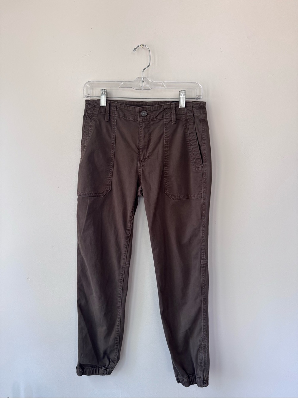 VINCE cotton spandex army green utility joggers, size 27